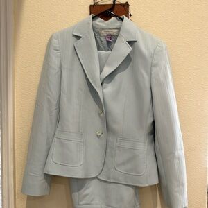 Tahari pants suit light powder blue jackets 8p petite career ladies